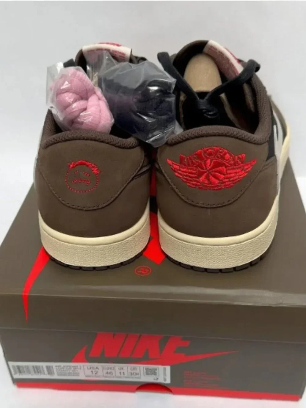 Air Jordan 1 Retro Low Travis Scott
